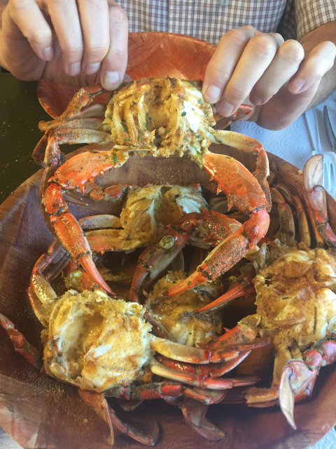 LS_20171230_135617 garlic crabs, Crab Stop